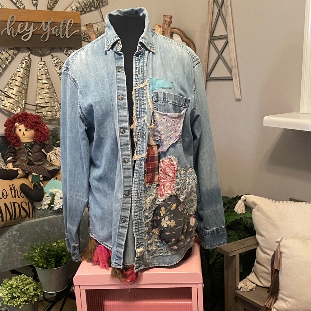 Unique Denim Jacket With Artistic Patchwork - image 2